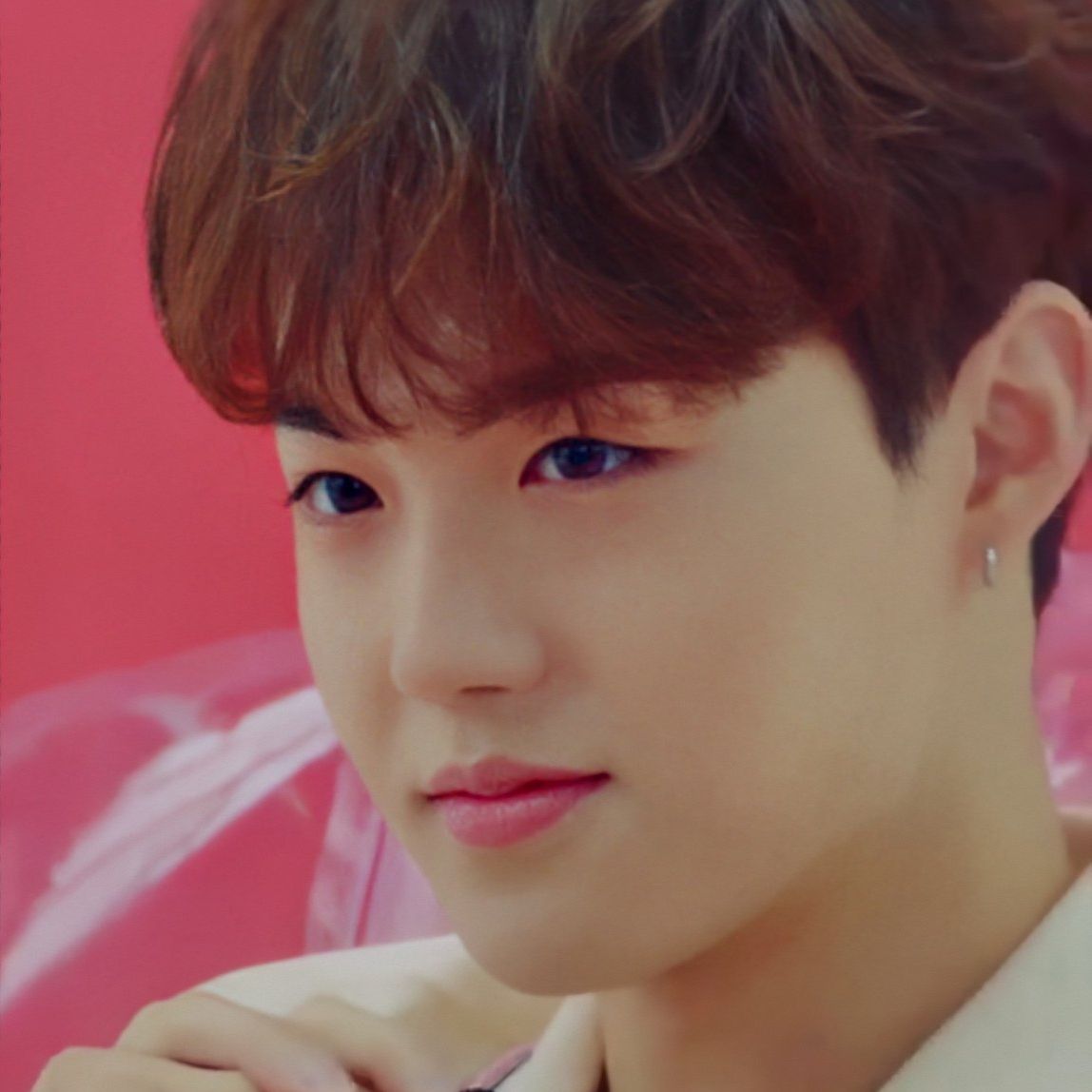 Latest photo of Doyoung (TREASURE)