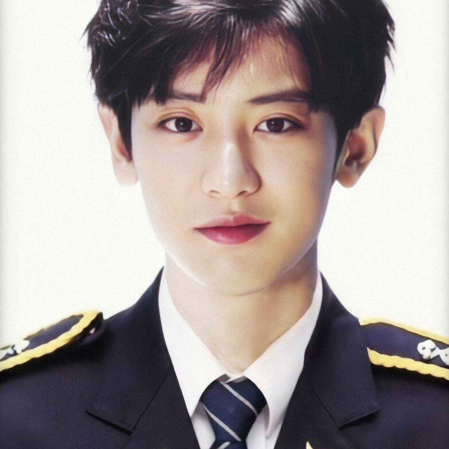 Behind-the-scenes cut of Chanyeol (EXO)
