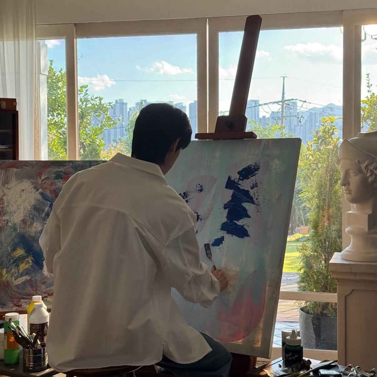 Behind-the-scenes cut of Chuei Liyu