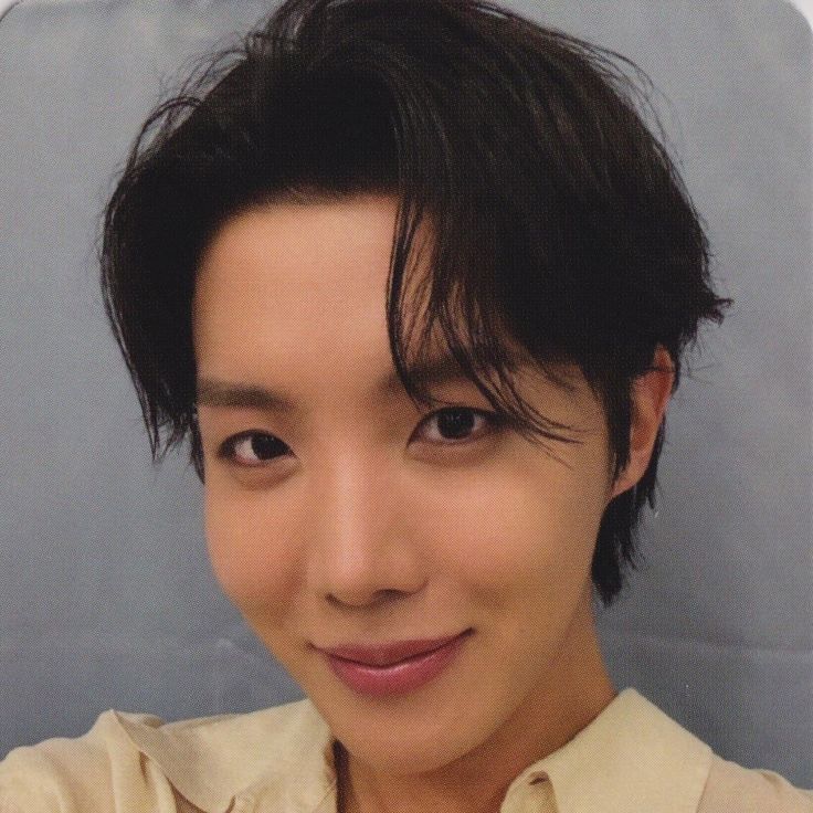 제이홉 (방탄소년단)의 최신 사진