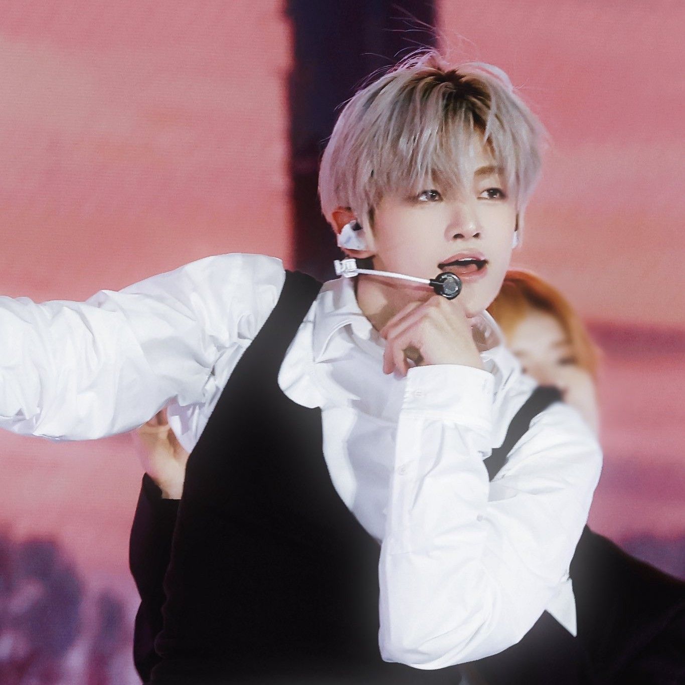 Recent activity shot of Jihoon (TWS)