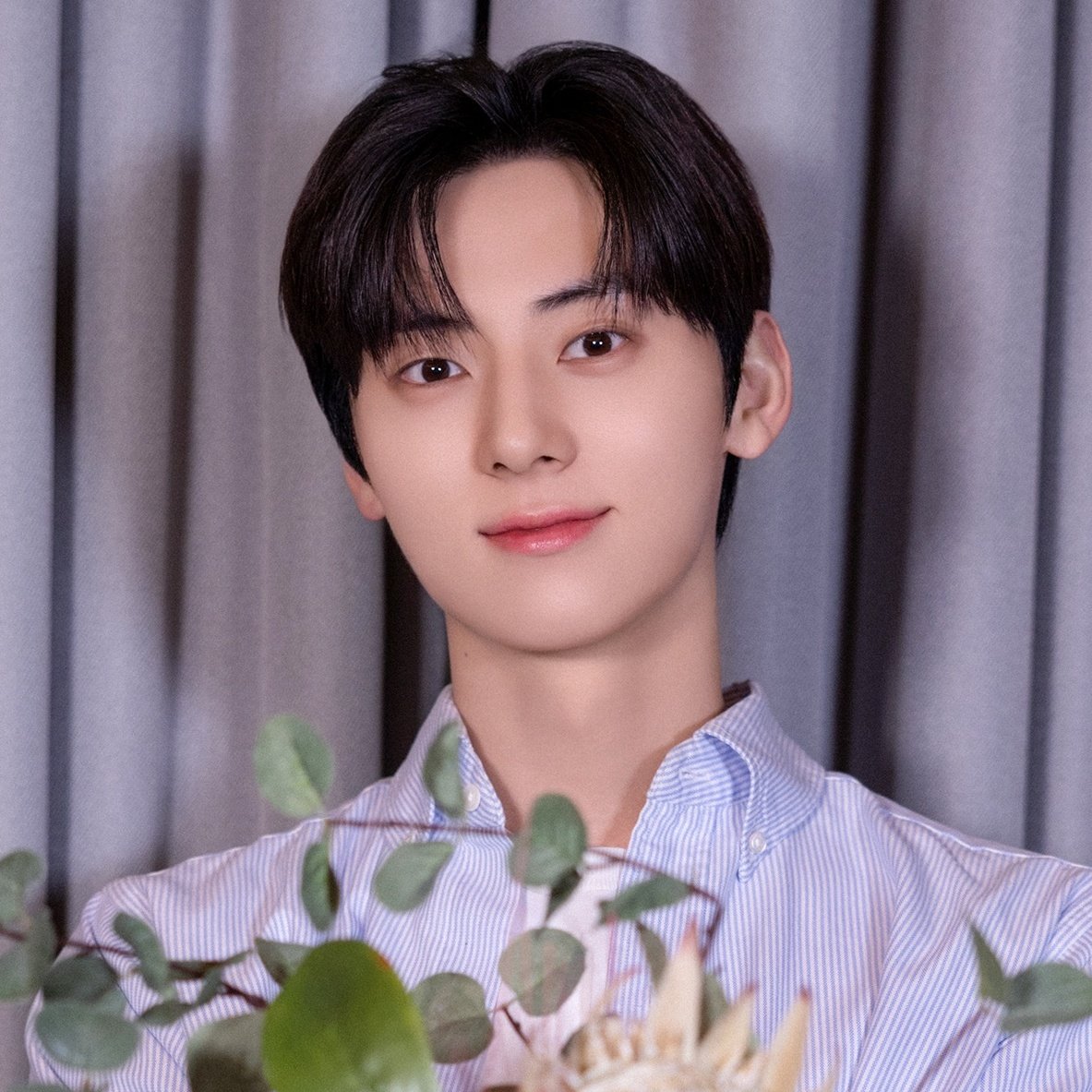 Behind-the-scenes cut of Hwang Minhyun
