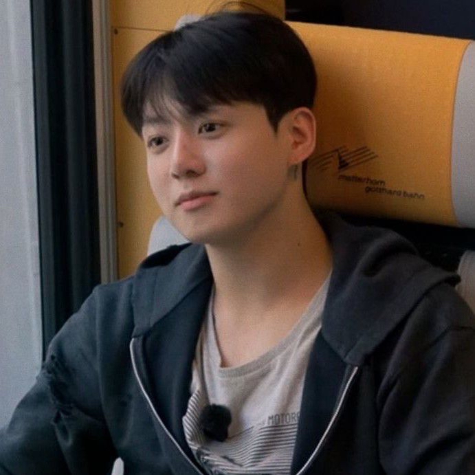 Momen yang diabadikan oleh penggemar Jungkook (BTS)