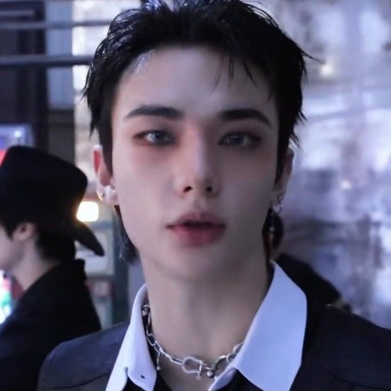 Latest photo of Hyunjin (Stray Kids)