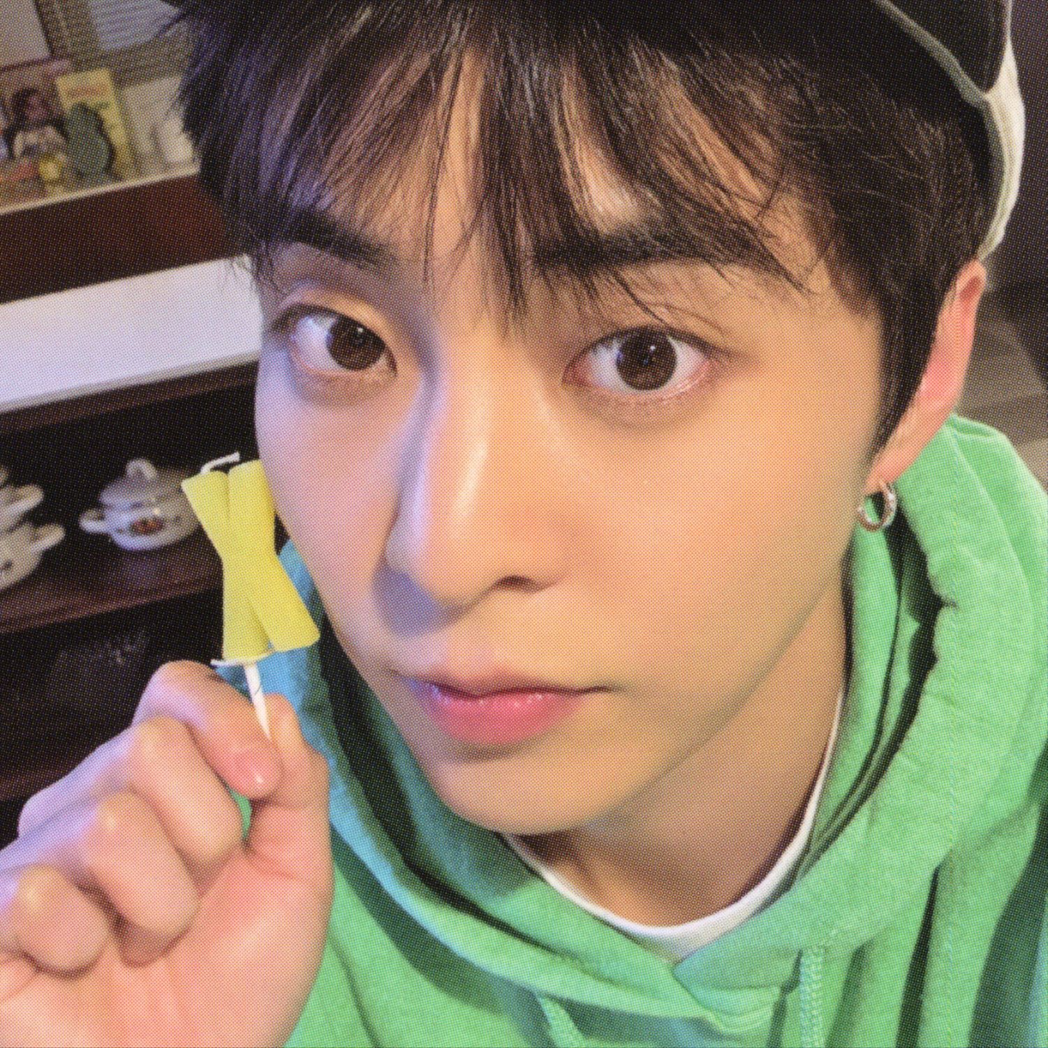 A moment captured by Xiumin (EXO)'s fan