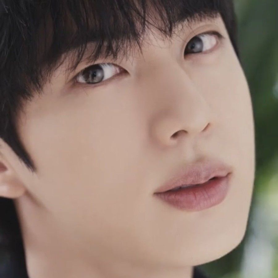 Jin (防弹少年团)的幕后花絮