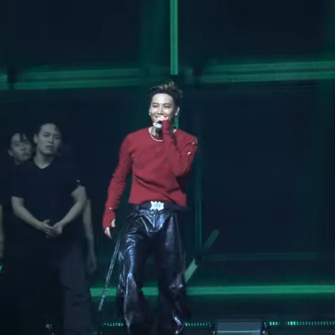 Behind-the-scenes cut of JAY B (GOT7)