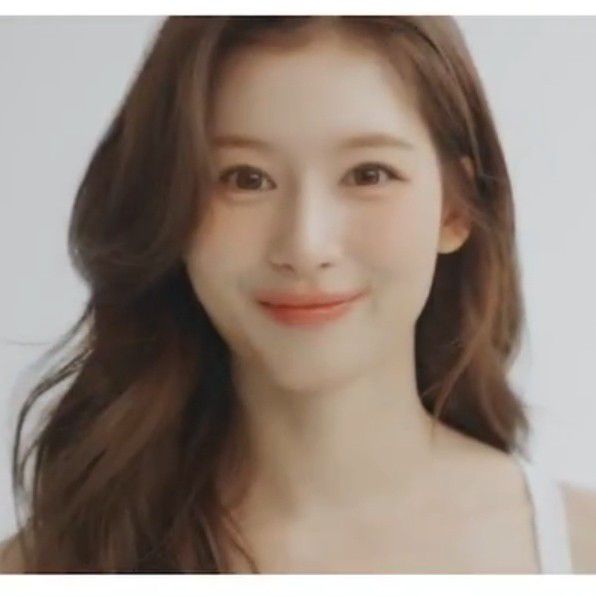 Sana (TWICE)的幕後花絮