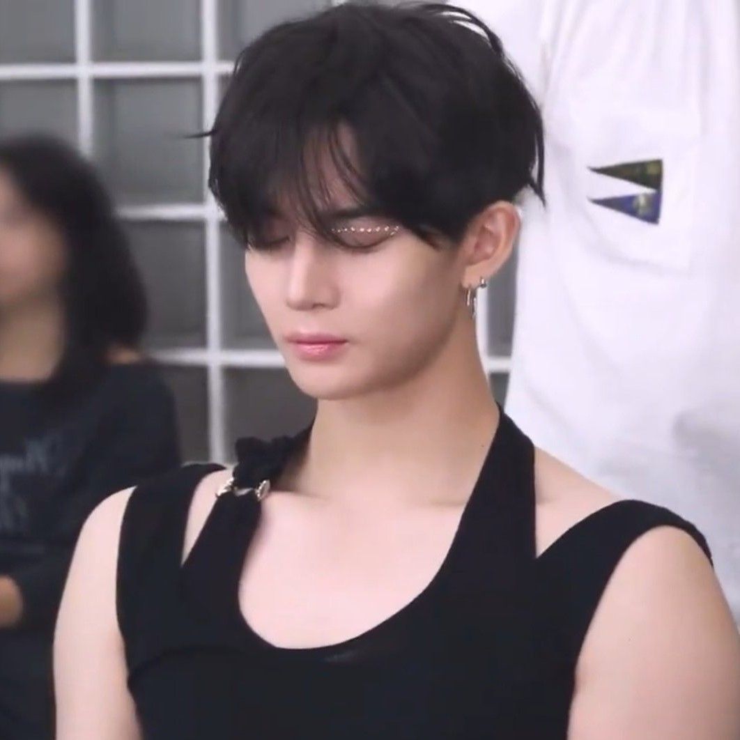 Recent activity shot of Bae Jinyoung