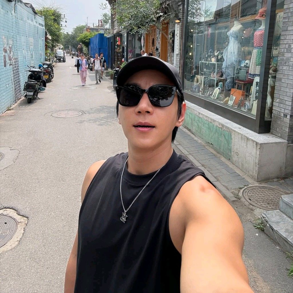 Behind-the-scenes cut of Hwang Chiyeol