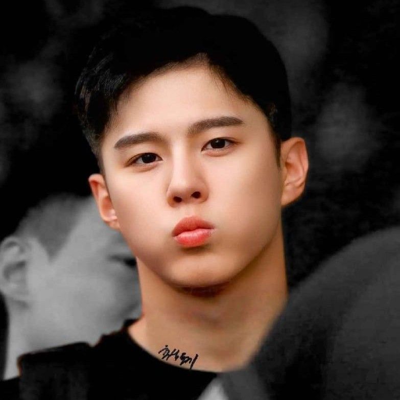 金宇硕粉丝拍下的瞬间