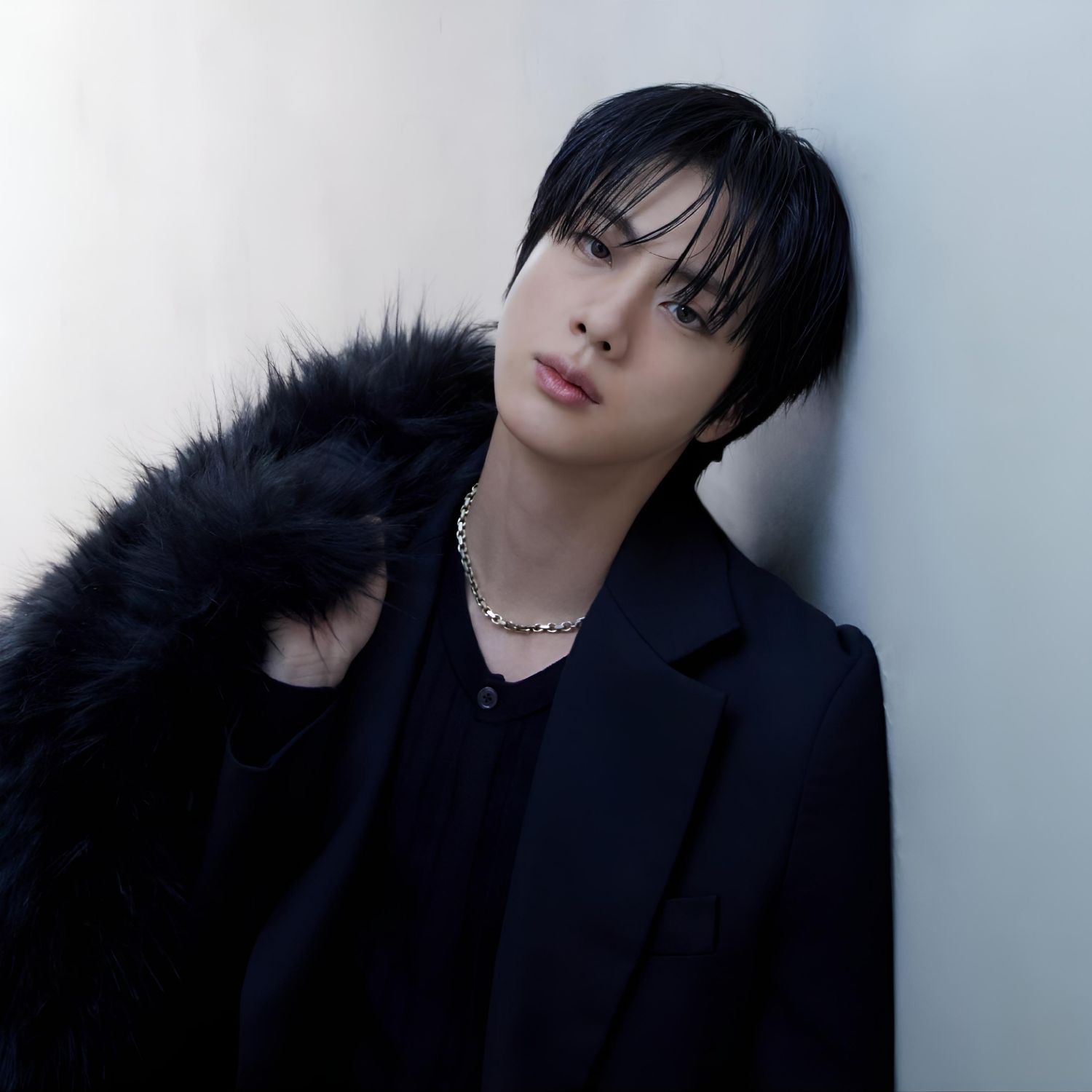 Behind-the-scenes cut of Jin (BTS)