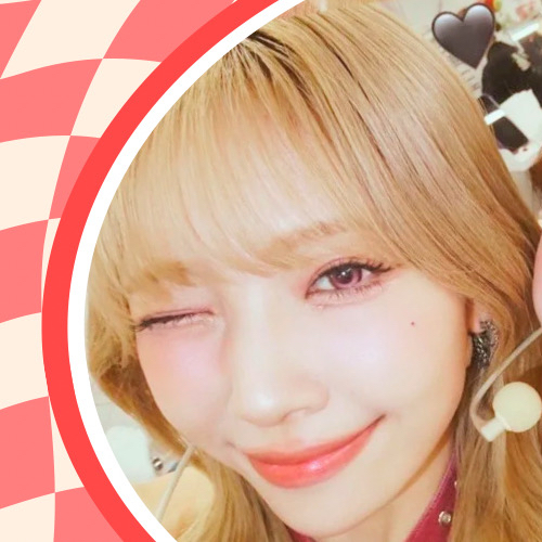 Foto aktivitas terbaru Mayuka (NiziU)