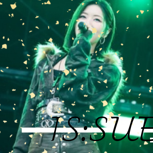 A moment captured by IS:SUE's fan