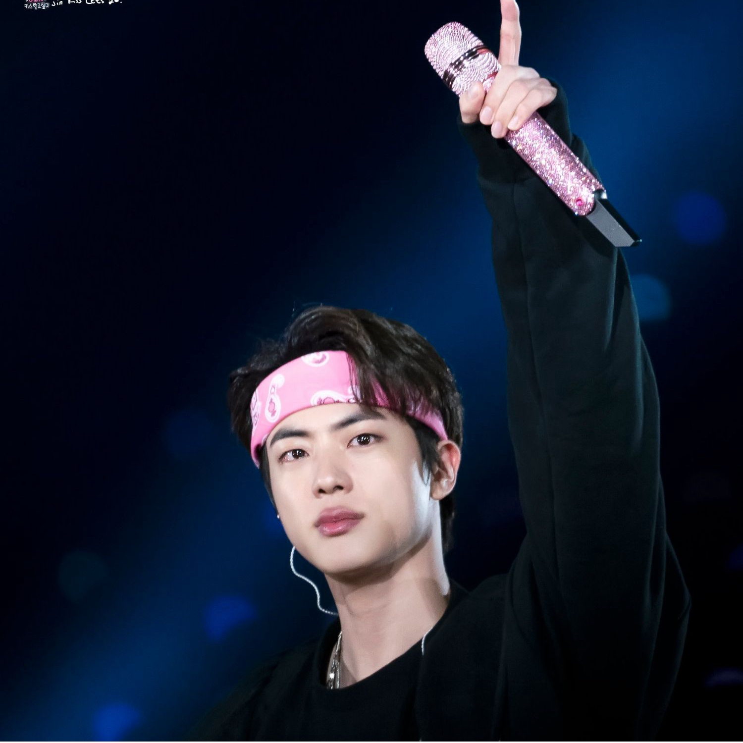 진 (방탄소년단)의 최신 사진