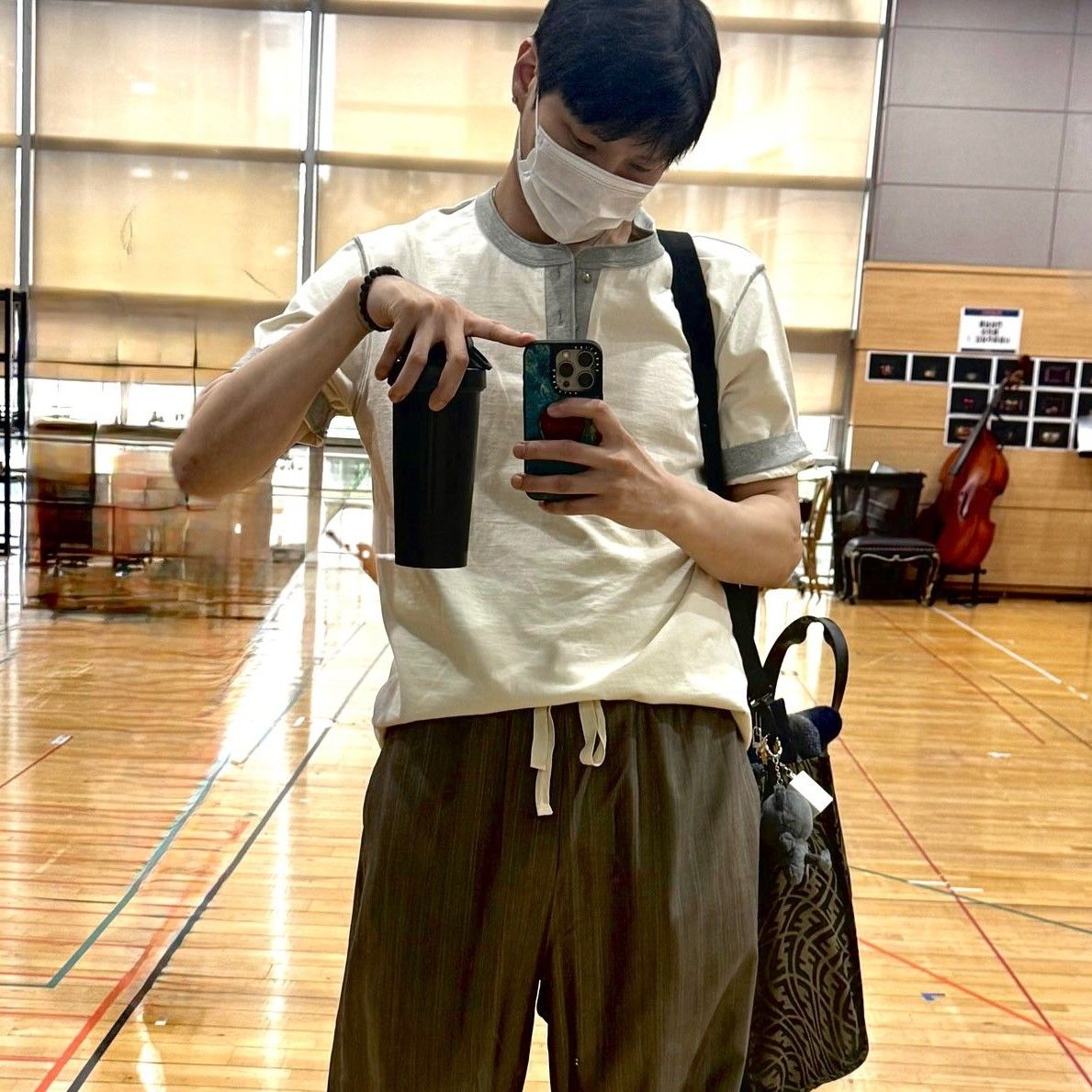Behind-the-scenes cut of LEO (VIXX)