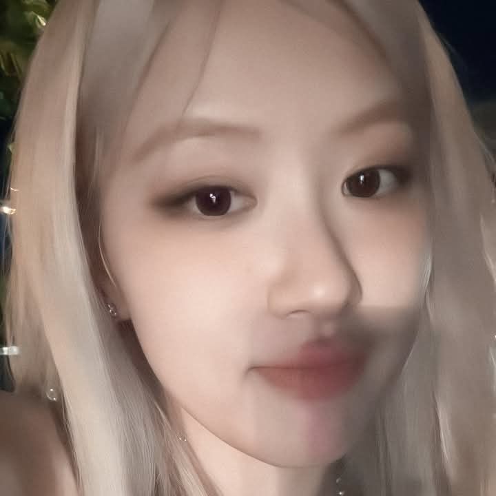 로제 (BLACKPINK) 최근 활동샷