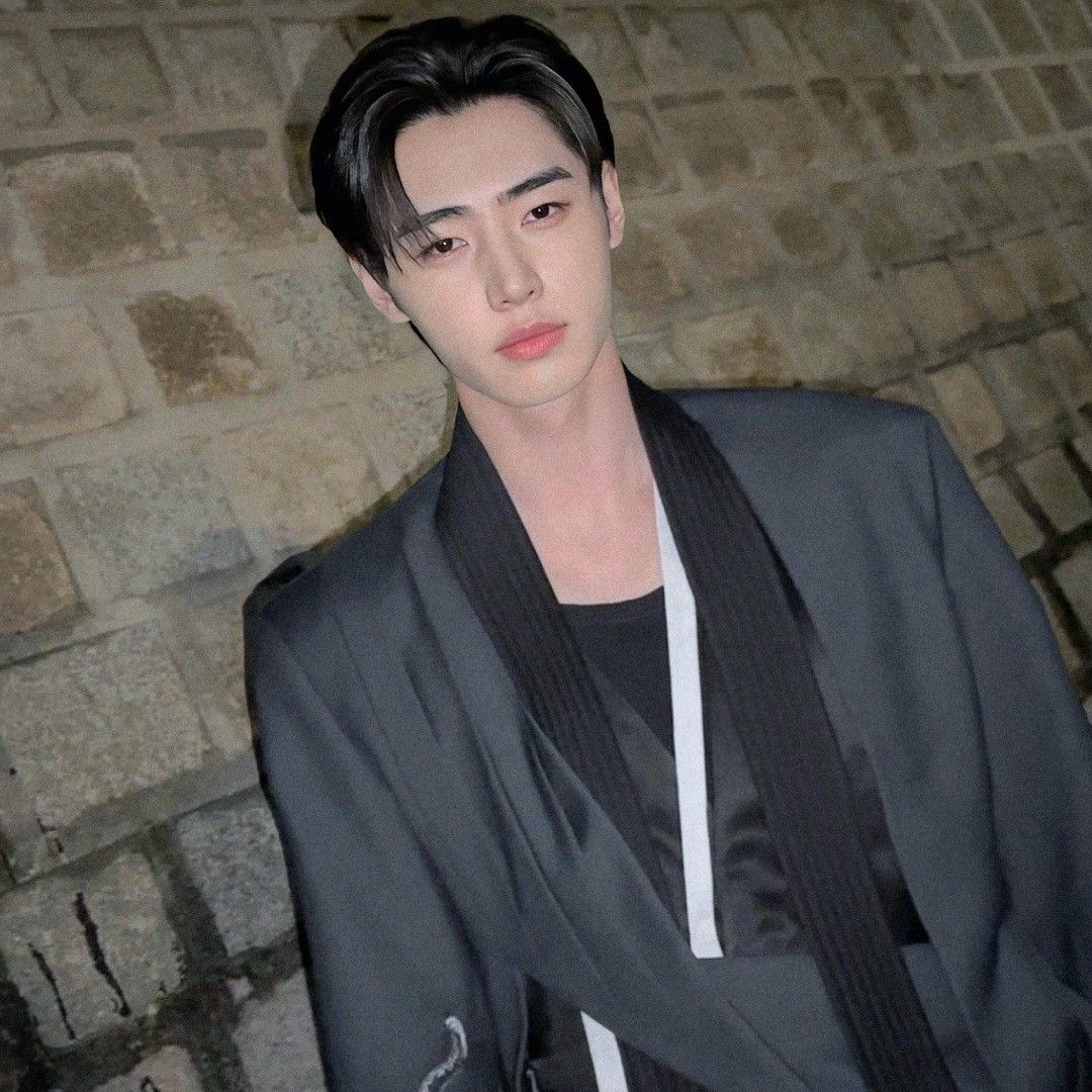 성훈 (ENHYPEN) 최근 활동샷