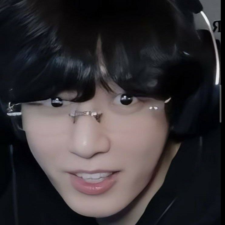 Momen yang diabadikan oleh penggemar Jungkook (BTS)