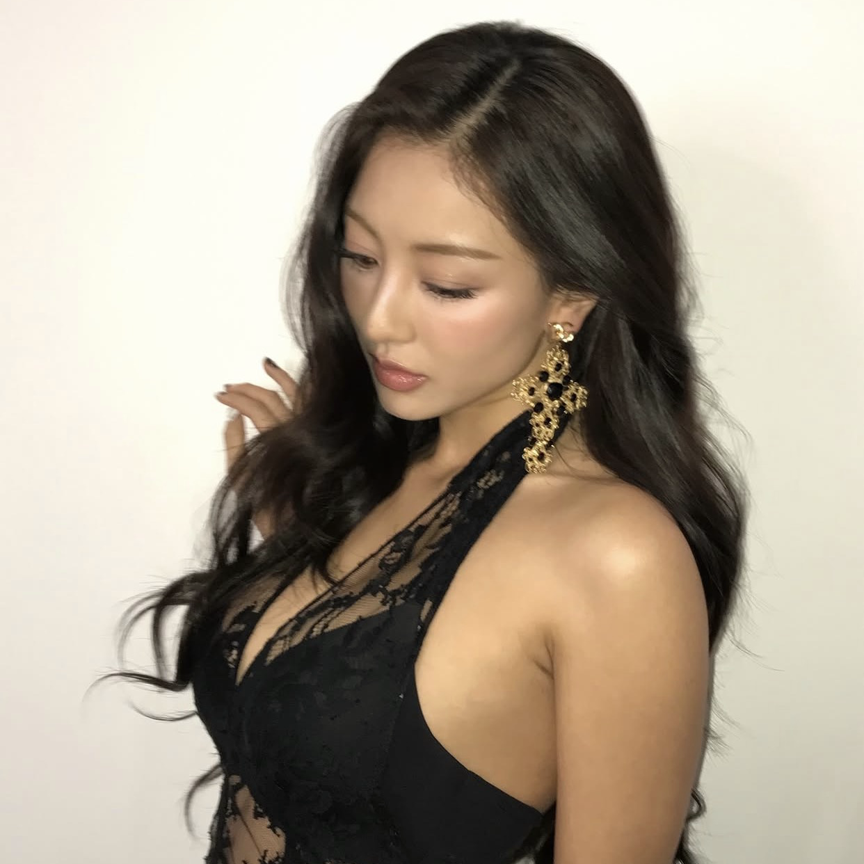 Recent activity shot of Jihyo (TWICE)