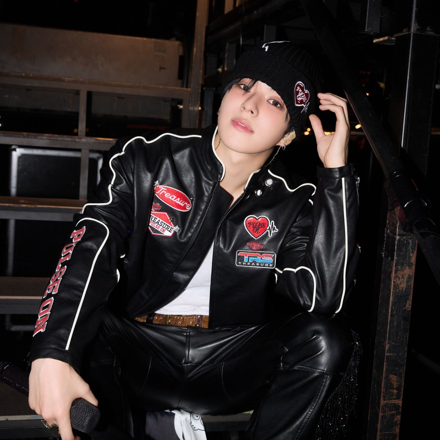 Behind-the-scenes cut of TREASURE