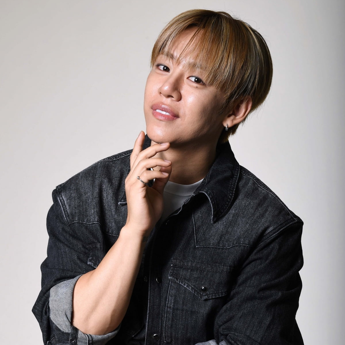 Behind-the-scenes cut of Daehyun (B.A.P)