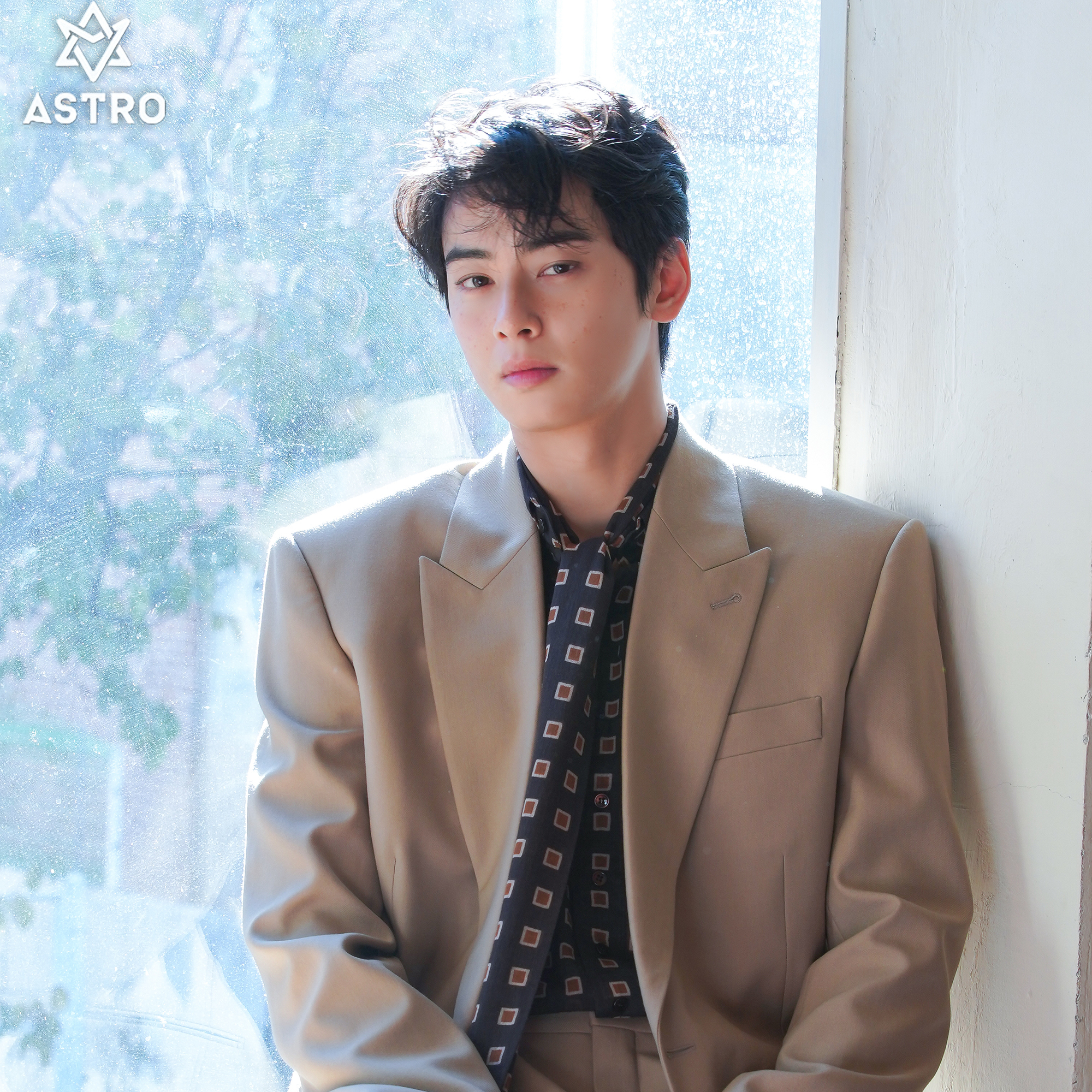 A moment captured by ASTRO's fan