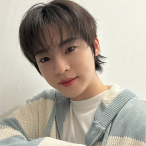 Latest photo of Hyojin (ONF)