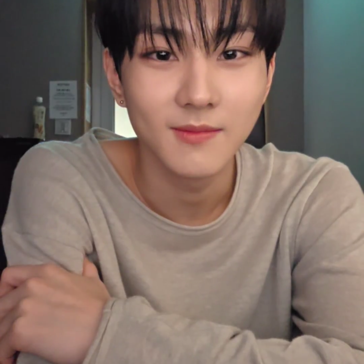 Recent activity shot of Jungwon (ENHYPEN)