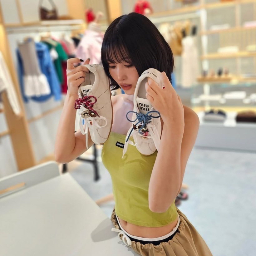 Latest photo of Momo (TWICE)