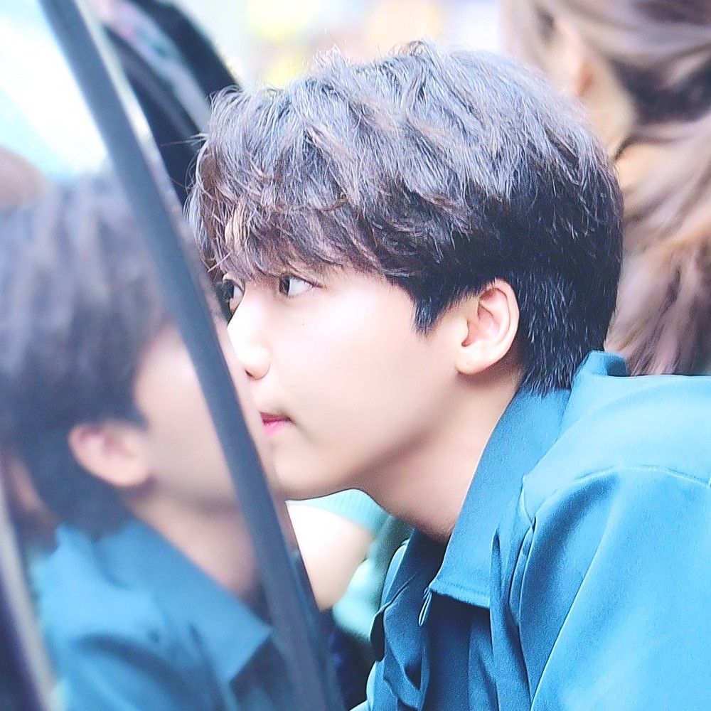 A moment captured by Jeong Sewoon's fan