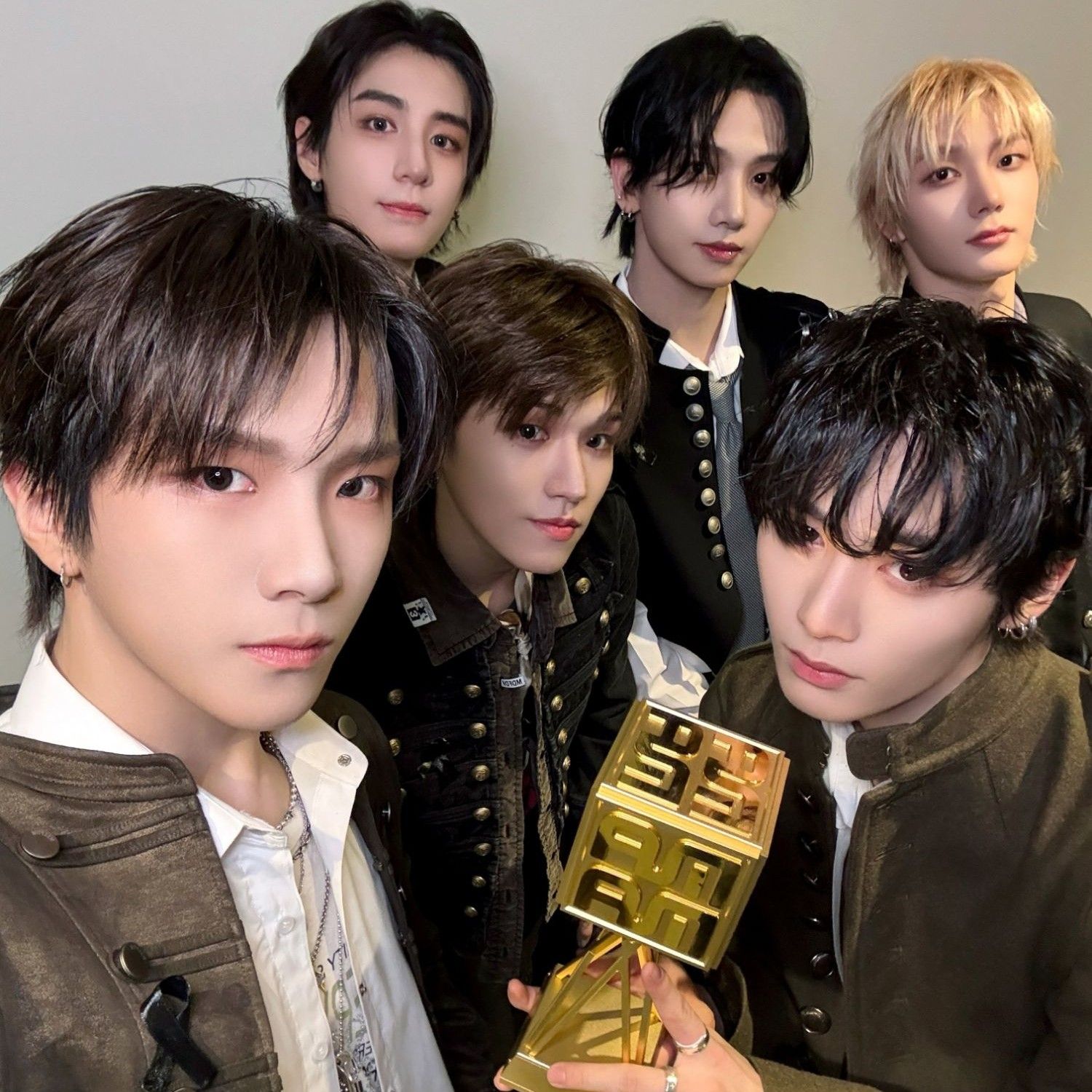 A moment captured by BOYNEXTDOOR's fan