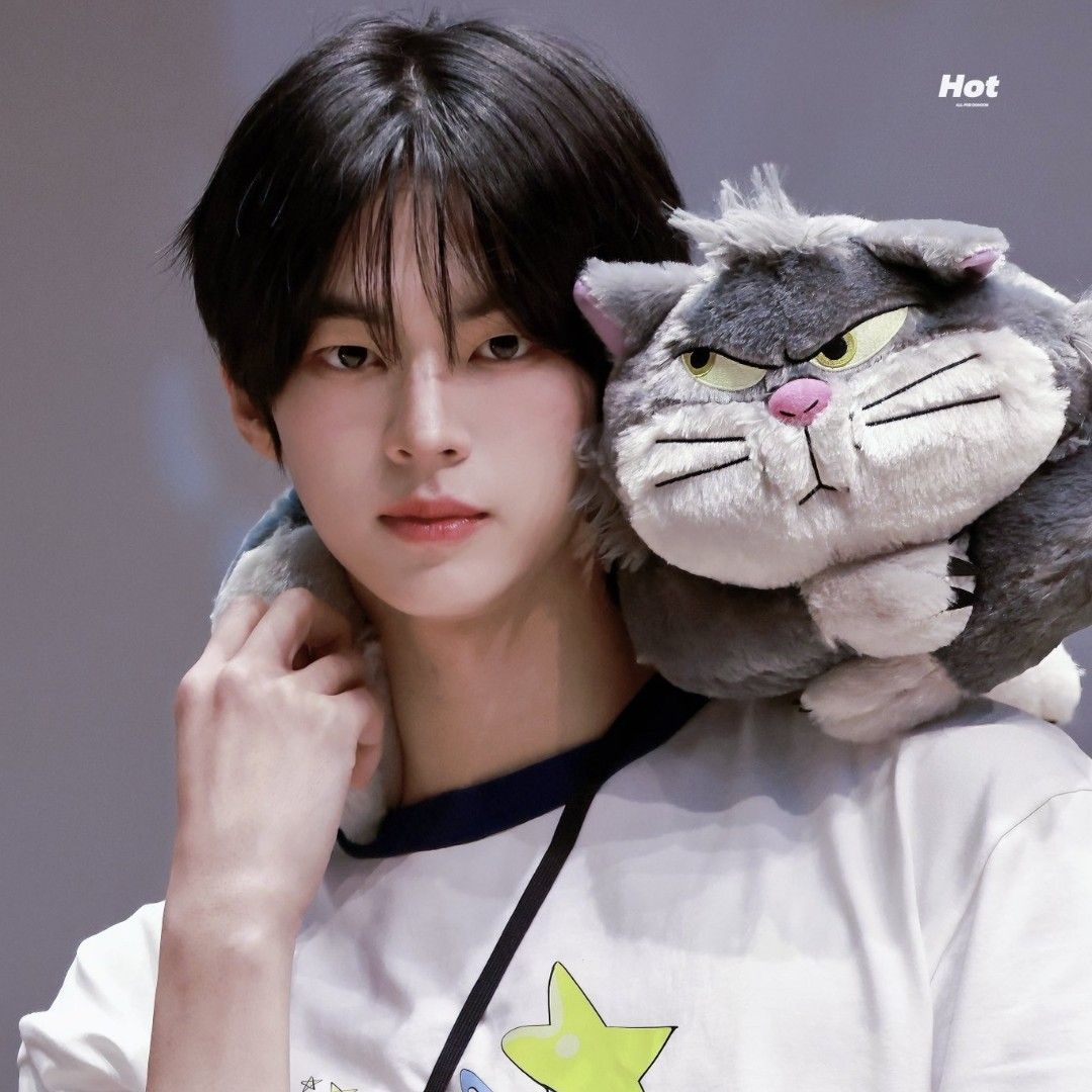 Behind-the-scenes cut of Dohoon (TWS)