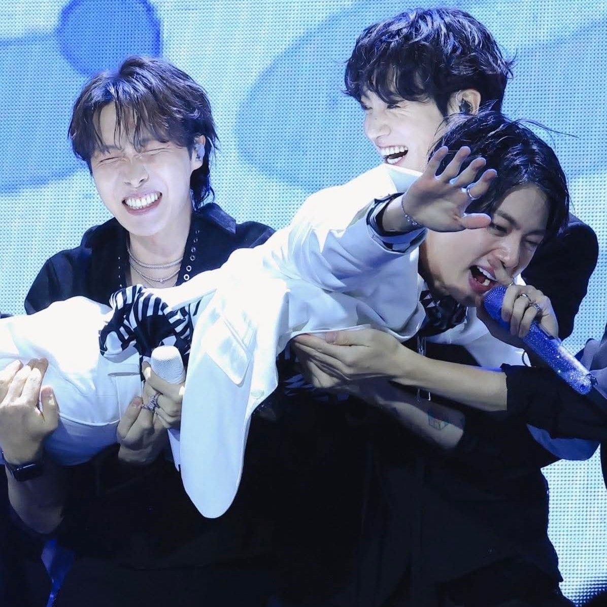 防弹少年团粉丝拍下的瞬间