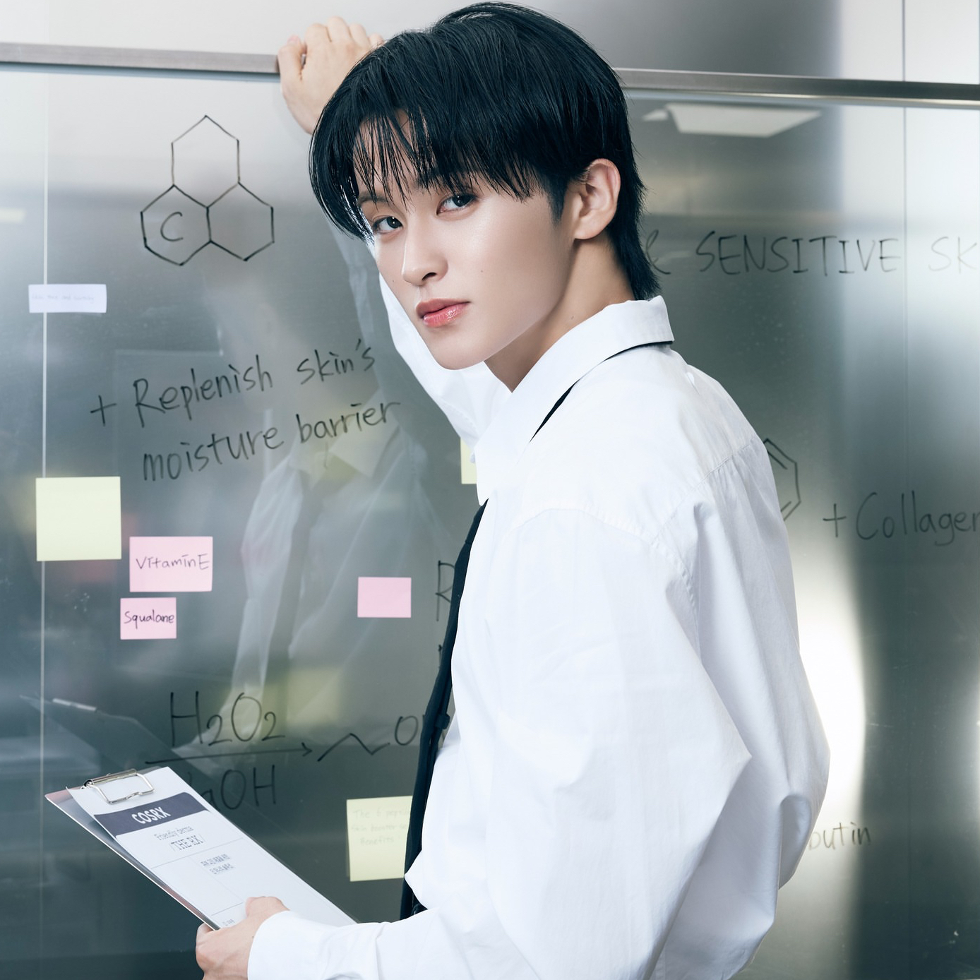 Behind-the-scenes cut of Mark (NCT 127, NCT DREAM)