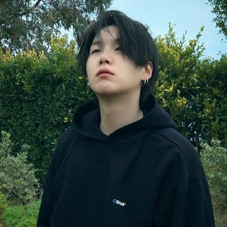 Latest photo of SUGA (BTS)