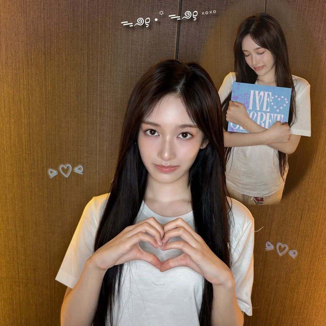 A moment captured by Leeseo (IVE)'s fan