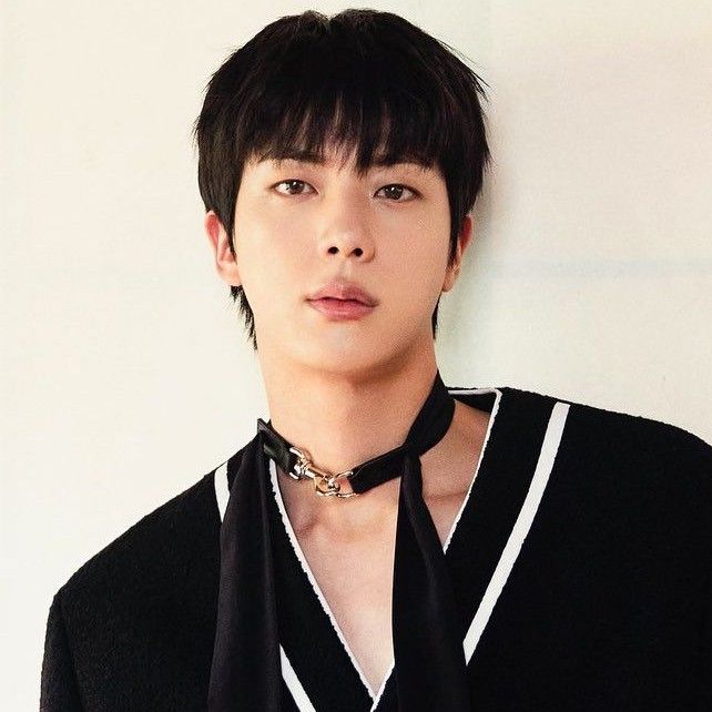 진 (방탄소년단)의 최신 사진