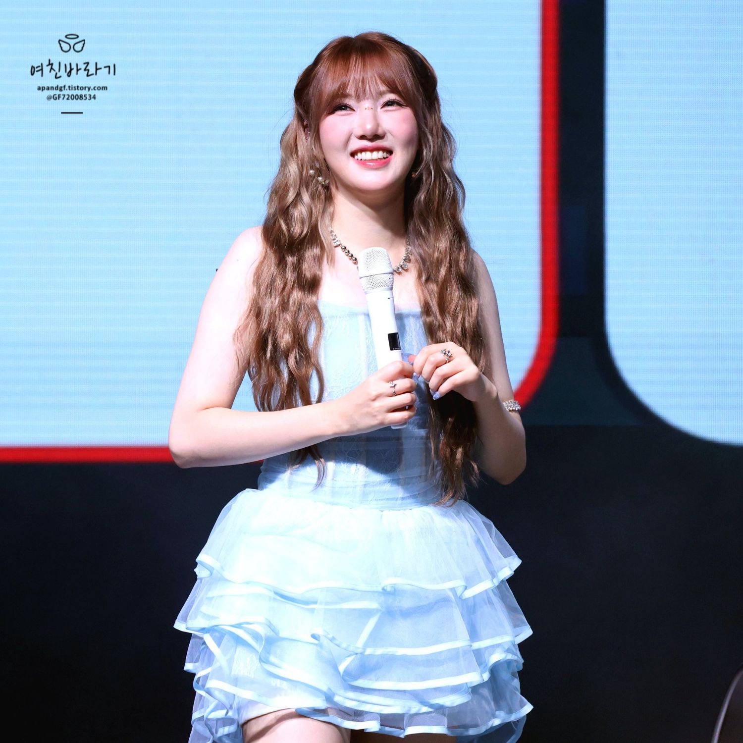 藝琳 (GFRIEND)的最新活動照片