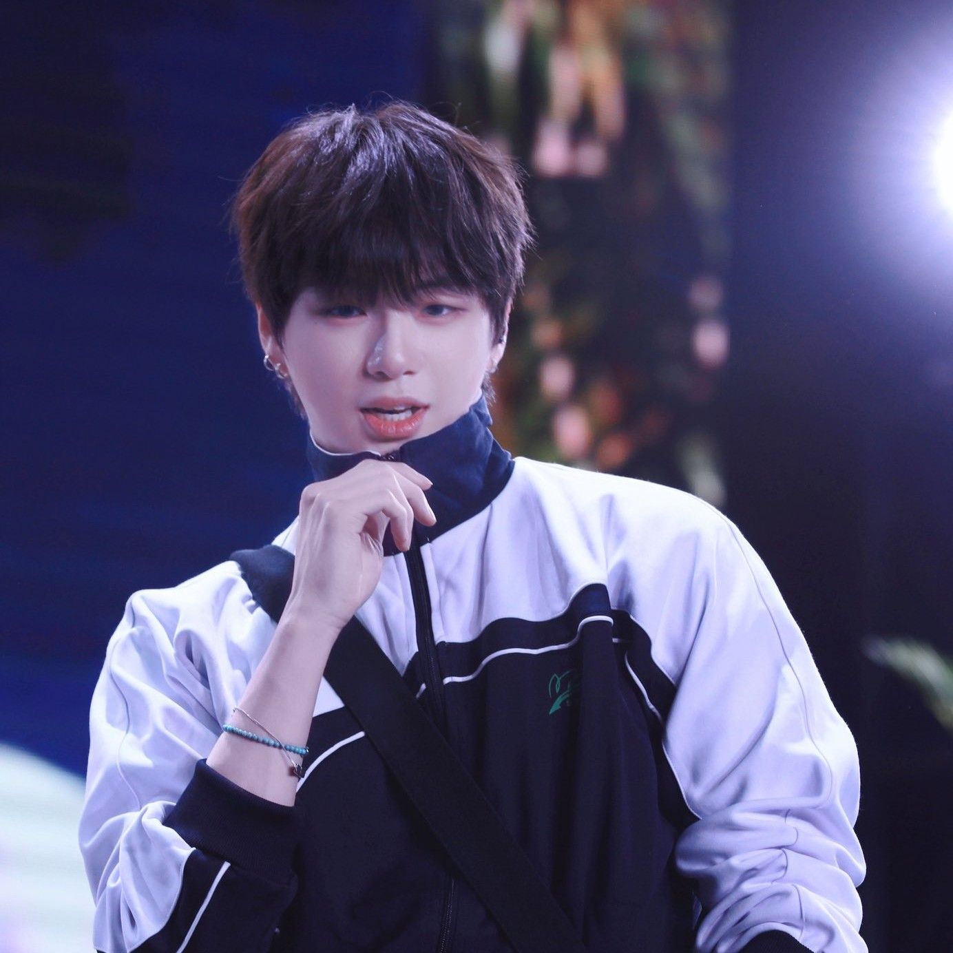 강다니엘 최근 활동샷