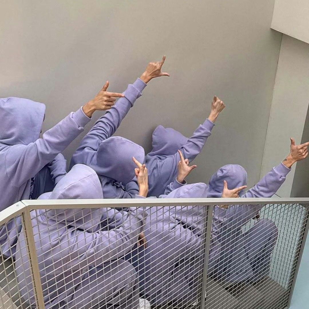 Potret di balik layar EXO