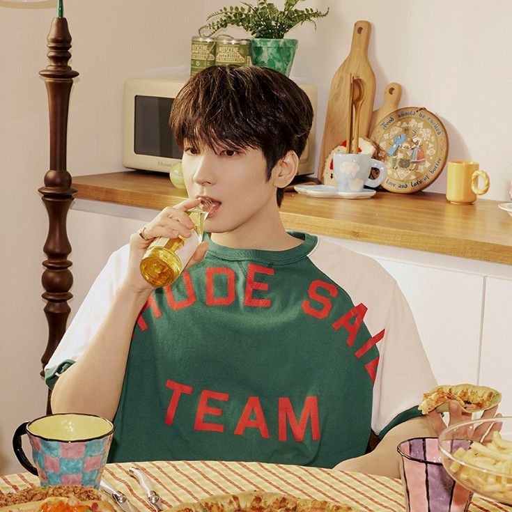 圆佑 (SEVENTEEN)的最新活动照片