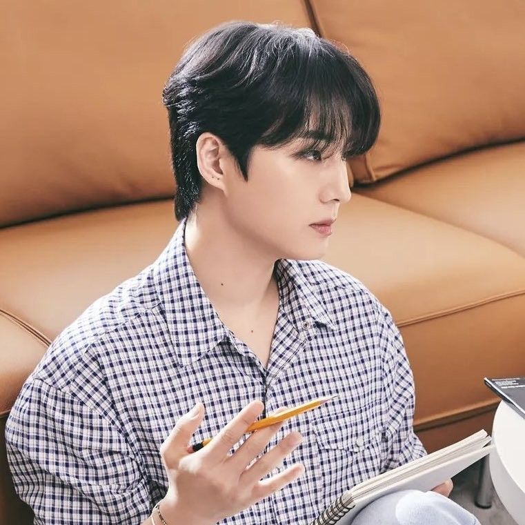 Latest photo of Young K (DAY6)