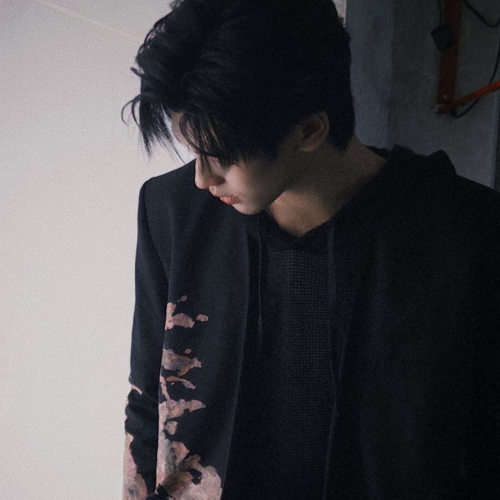 A moment captured by Shen (NexT1DE)'s fan