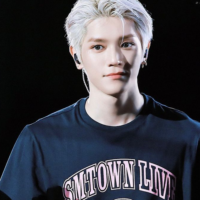 A moment captured by Taeyong (NCT 127)'s fan