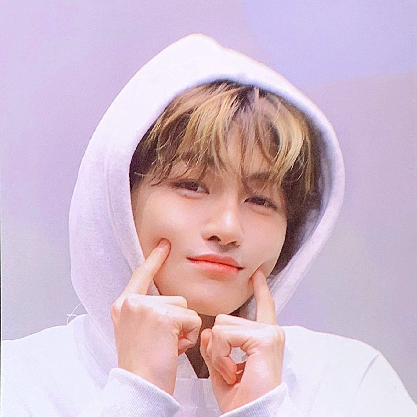 Latest photo of Jihoon (TWS)