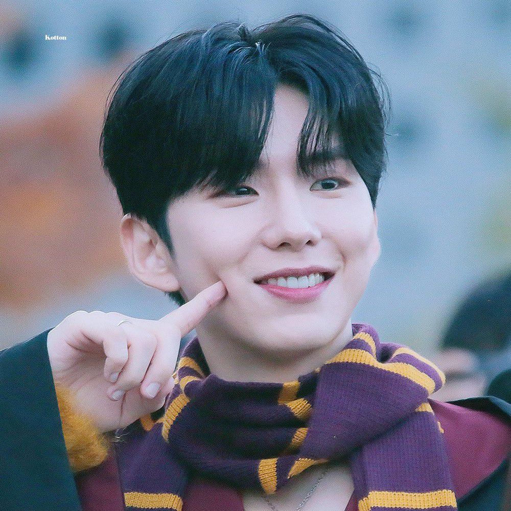 기현 (몬스타엑스)의 최신 사진