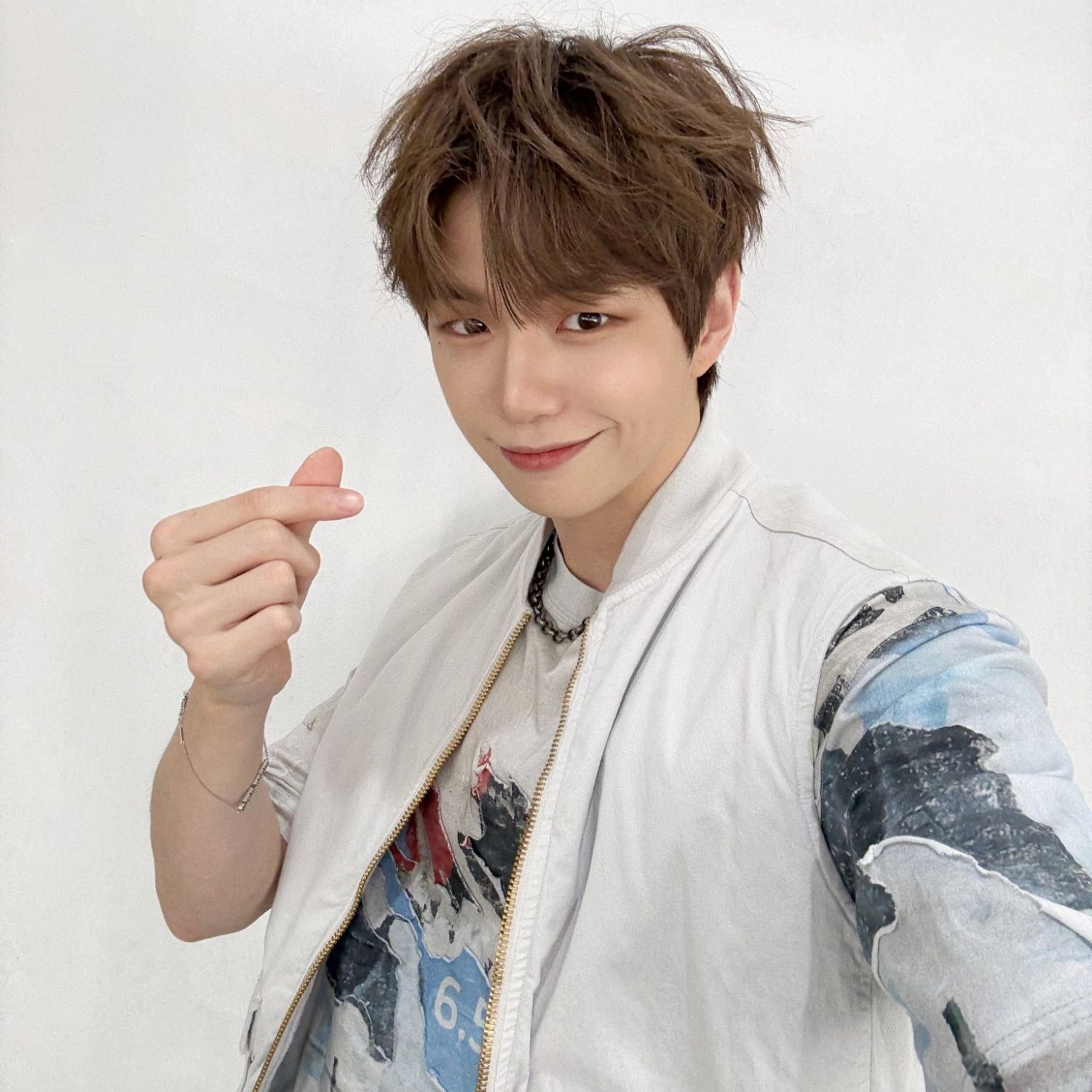 A moment captured by Kang Daniel's fan