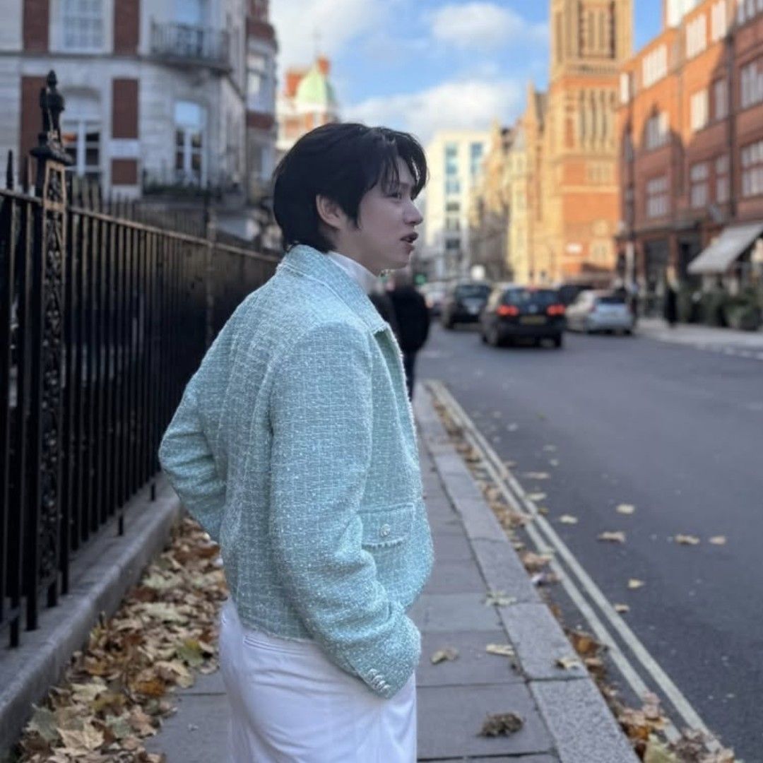 Behind-the-scenes cut of Heechul (Super Junior)