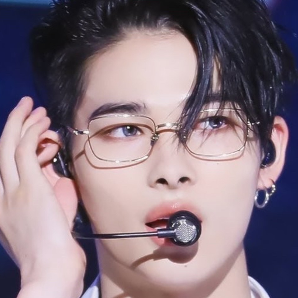 NI-KI (ENHYPEN)的幕後花絮